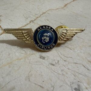 Alaska airlines Winged Pin